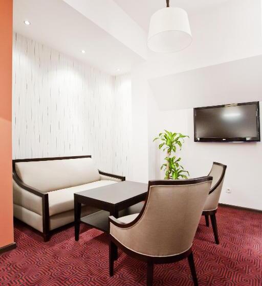 اتاق کلاس بیزنس, Silvia Gold Gliwice