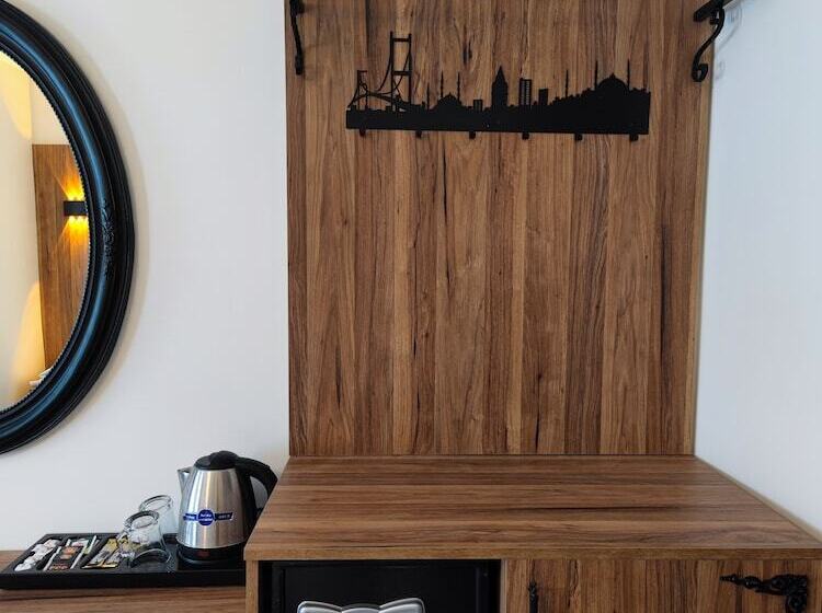 اتاق اکونومی, Star