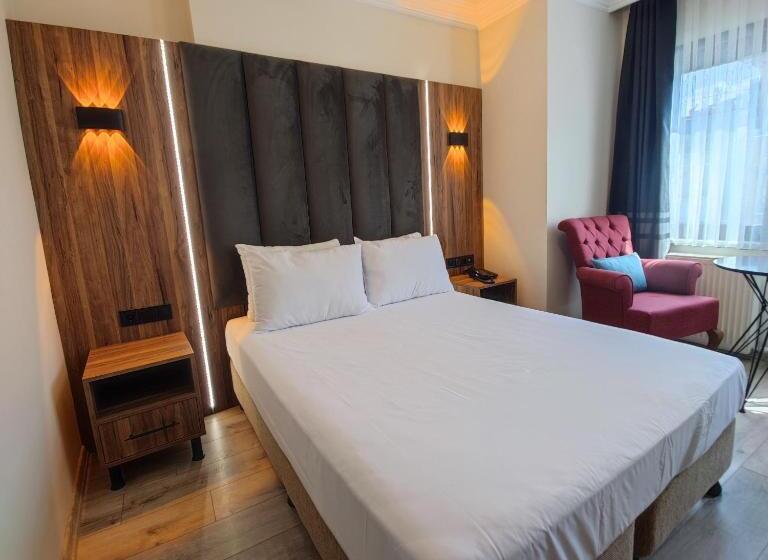 اتاق اکونومی, Star