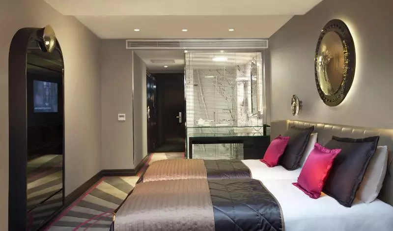 اتاق استاندارد, Sura Design Hotel & Suites
