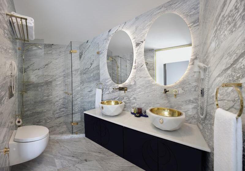 اتاق لوکس, Sura Design Hotel & Suites