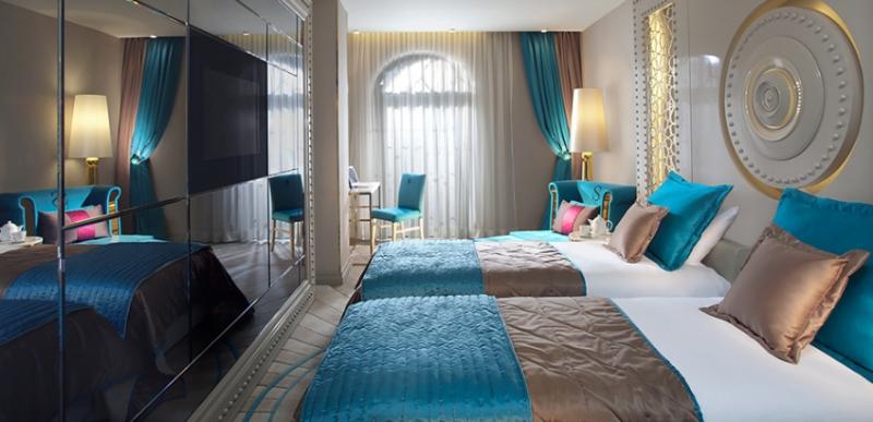 デラックスルーム, Sura Design Hotel & Suites