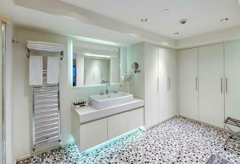 メゾネットスイート, The Elysium Taksim