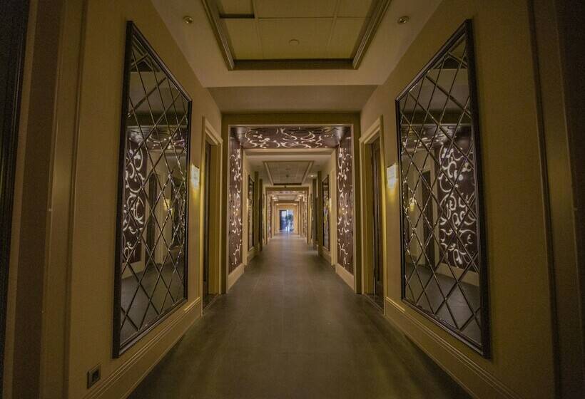 キングサイズベッドのデラックスルーム, The Elysium Taksim