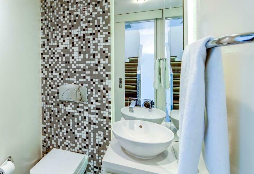 デュプレックスのジュニアスイート, The Elysium Taksim