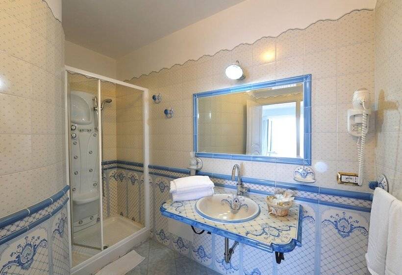 オーシャンビュースーペリアールーム, Villa Maria Pia