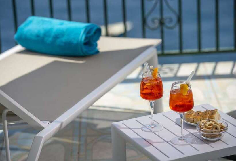 オーシャンビューデラックスルーム, Villa Maria Pia