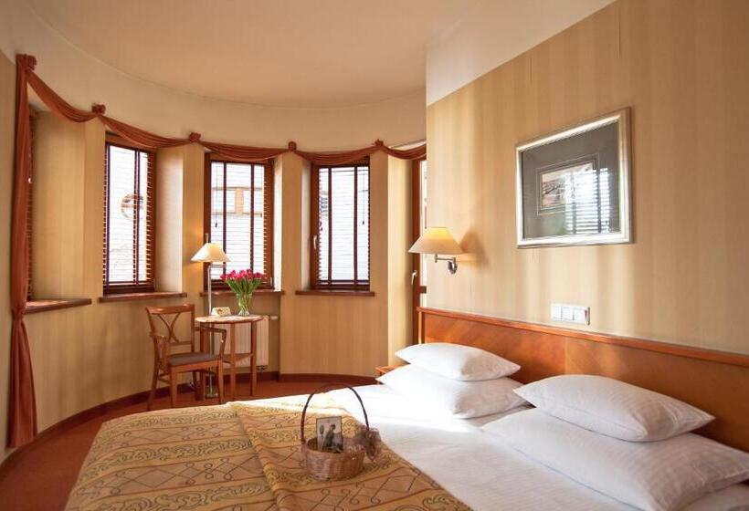 اتاق سوپریور, Willa Lubicz