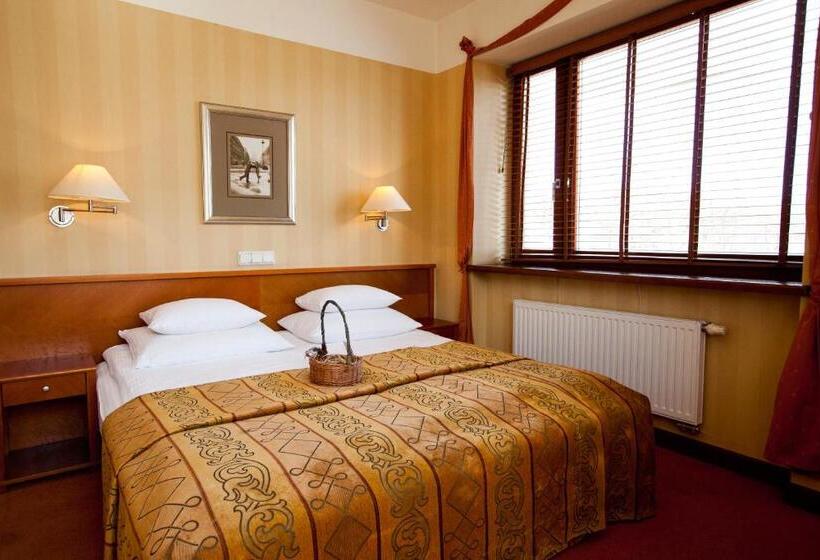 سوییت, Willa Lubicz