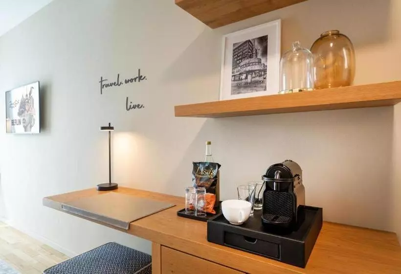 キングサイズベッドのスタンダードルーム, June Six Hotel Berlin City West