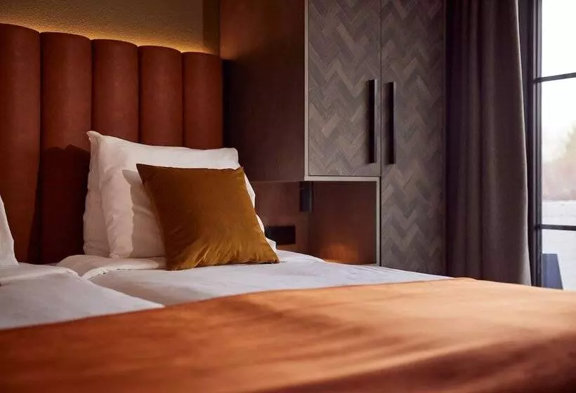 エコノミートリプルルーム, Van Der Valk Hotel Dennenhof
