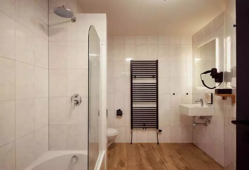 コンフォートルーム, Van Der Valk Hotel Dennenhof