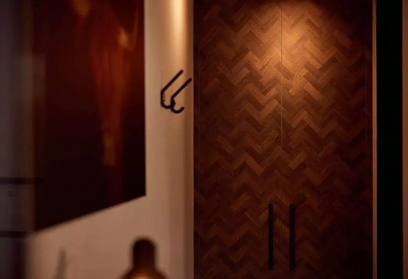 コンフォートルーム, Van Der Valk Hotel Dennenhof