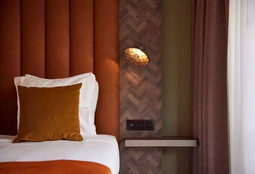 コンフォートルーム, Van Der Valk Hotel Dennenhof