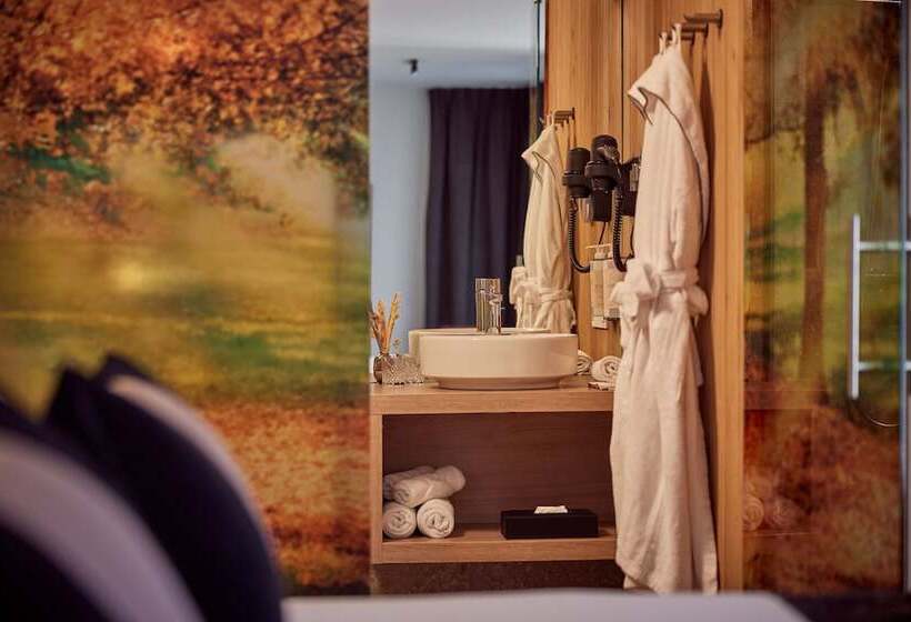 수피리어 트리플 룸, Van Der Valk Hotel Dennenhof