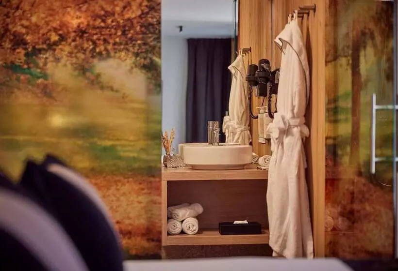 スーペリアトリプルルーム, Van Der Valk Hotel Dennenhof