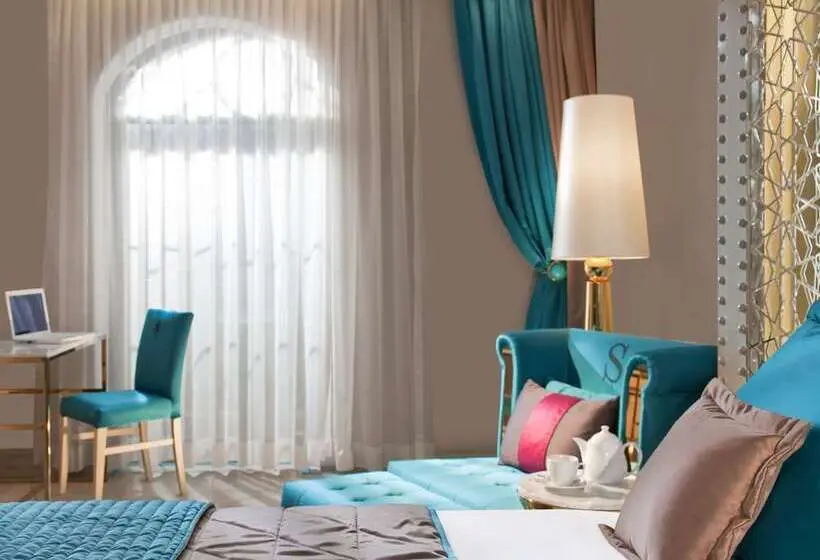 اتاق لوکس سه تخته, Sura Design Hotel & Suites