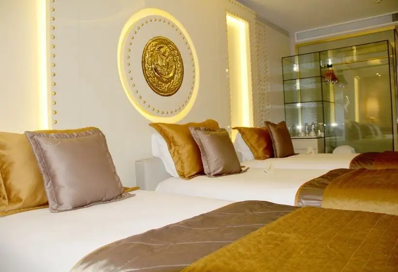اتاق لوکس سه تخته, Sura Design Hotel & Suites