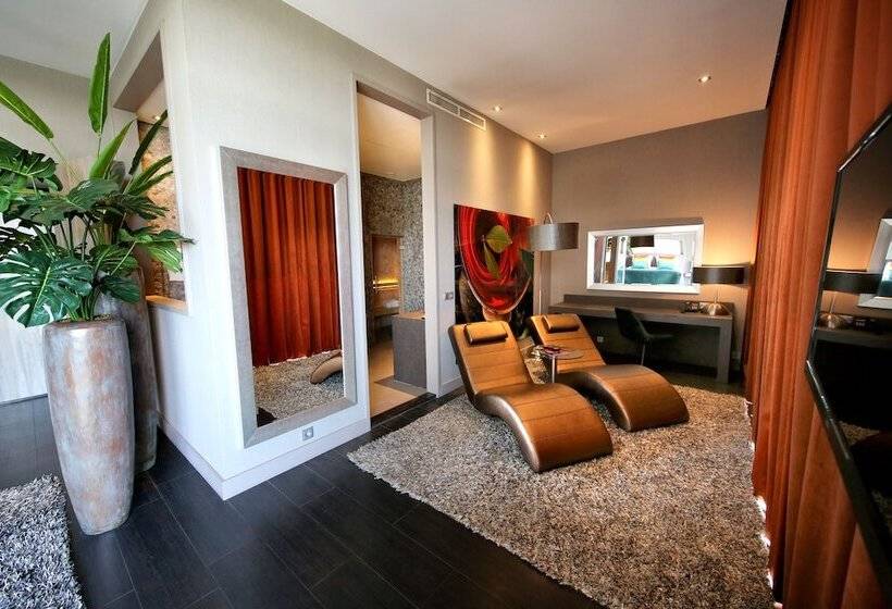 Люкс, Van Der Valk Hotel Middelburg