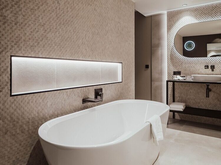 اتاق خانوادگی, Van Der Valk Hotel Middelburg