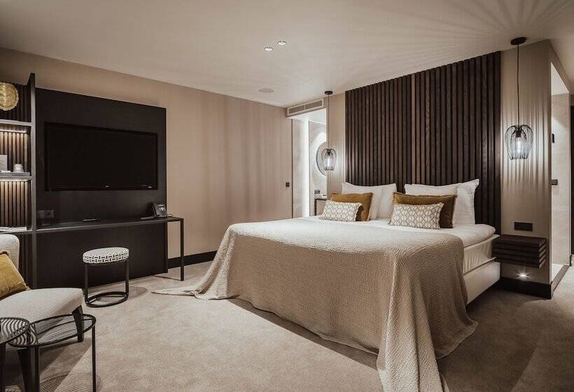 Семейный Номер, Van Der Valk Hotel Middelburg