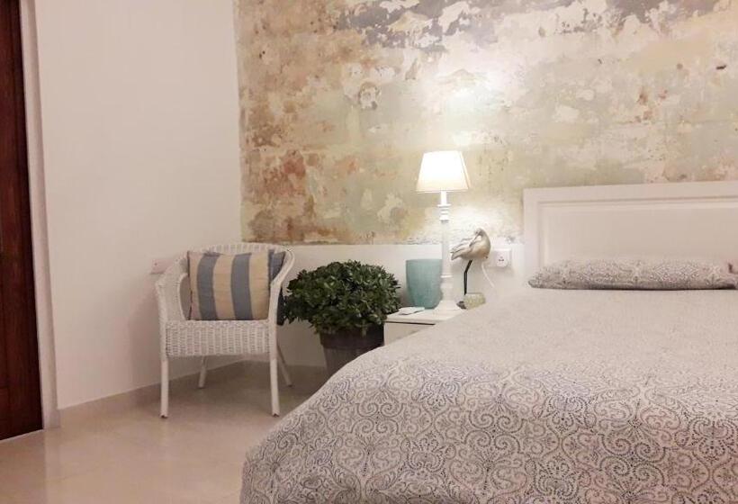 اتاق استاندارد با بالکن, Centre Point, Malta S Most Central