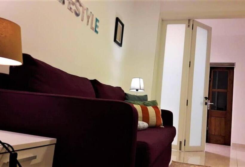 اتاق استاندارد با بالکن, Centre Point, Malta S Most Central