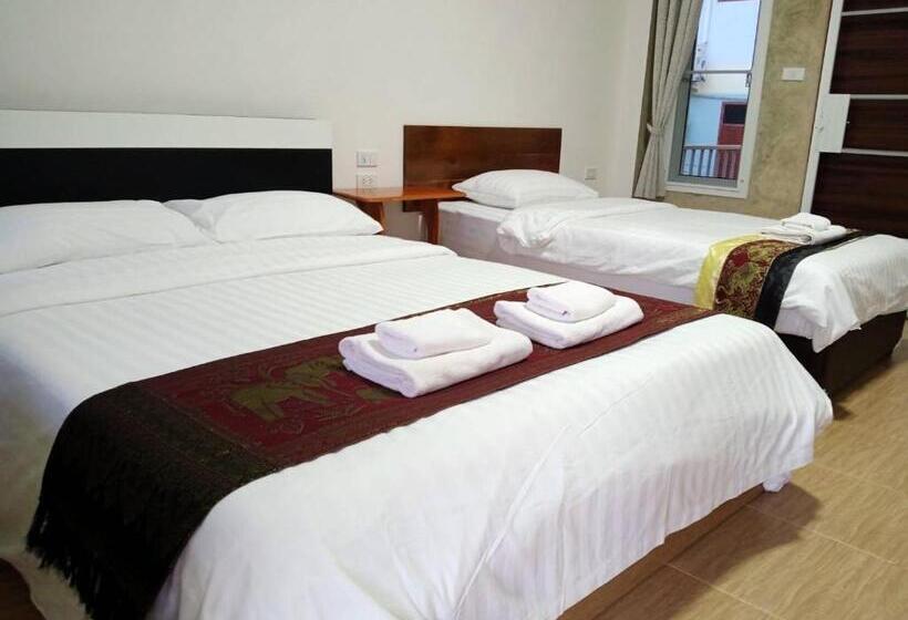 디럭스 트리플 룸, Jeerang Countryside Resort