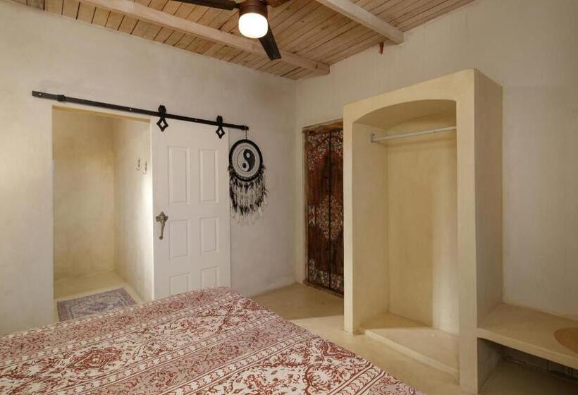 デラックススタジオ, My Sisters House Female Only