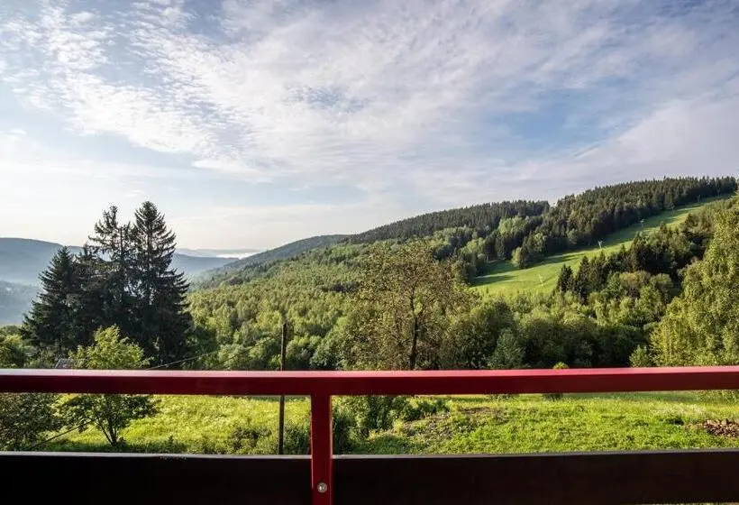 バルコニー付き1ベッドルームアパートメント, Apartmány Nad šlikovkou