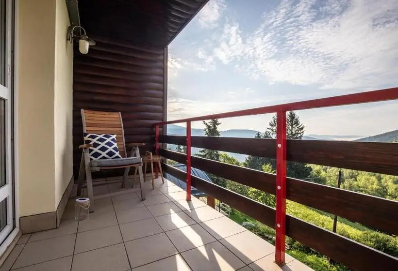 バルコニー付き1ベッドルームアパートメント, Apartmány Nad šlikovkou