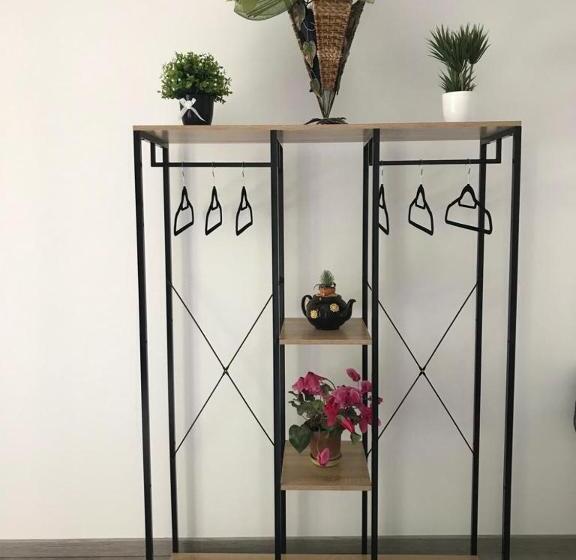 غرفة إقتصادية, B&b 40 Steps