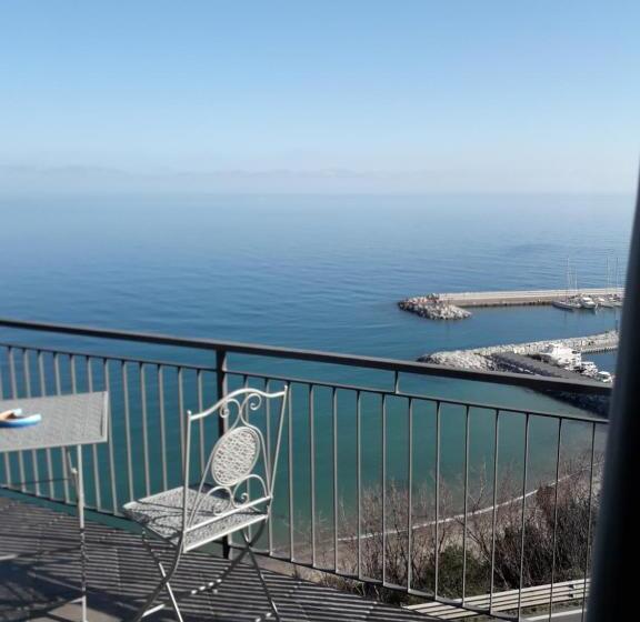 חדר דלוקס נוף לים, B&b Nido Sul Mare