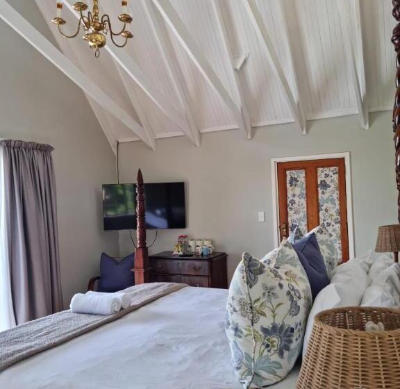 バルコニー付スイート, Churchill House