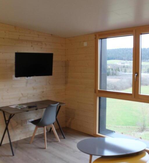 Suite with lake view, L Esca Lac