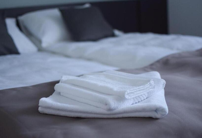 غرفة قياسية, Villa Alisia