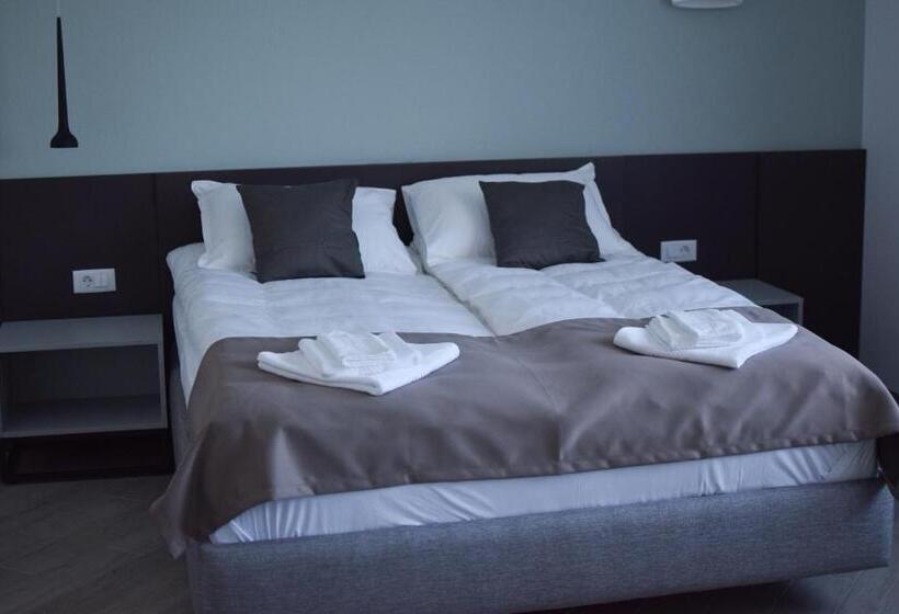 Quarto Estandar, Villa Alisia