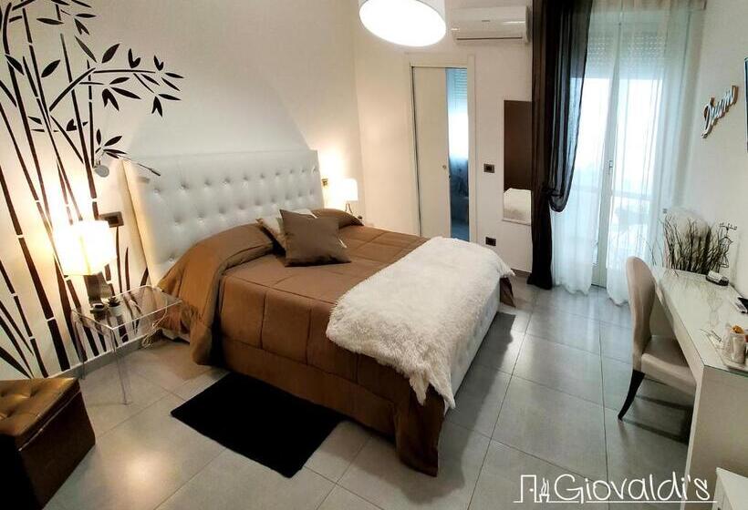 חדר דלוקס עם מרפסת, B&b Giovaldi S Torino