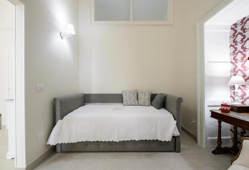 جناح, Milcovich Suites