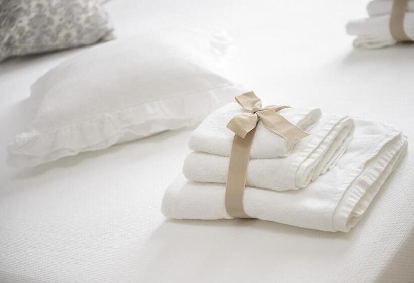 جناح, Milcovich Suites