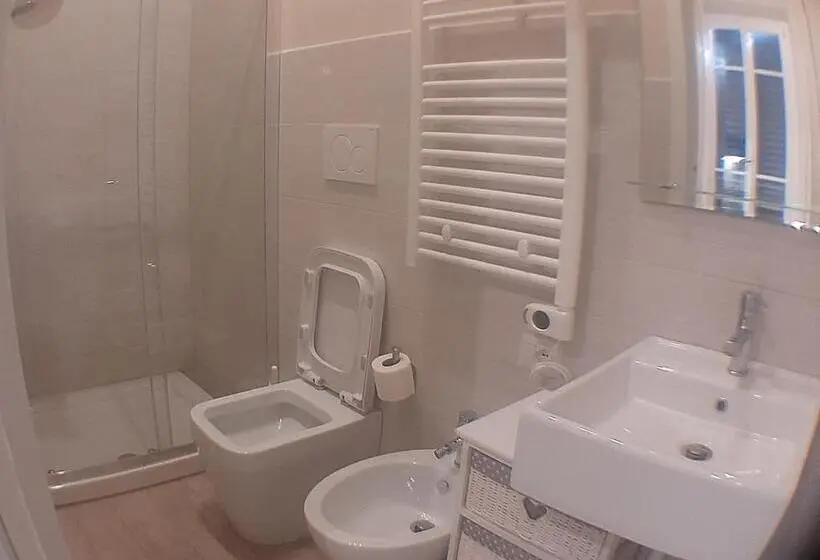 デラックスルーム, Affittacamere Stazione Empoli