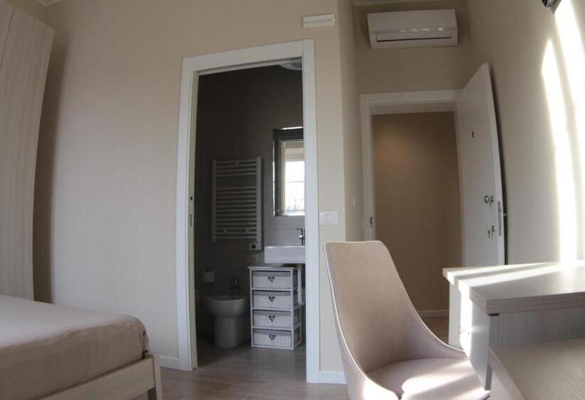 Номер Deluxe, Affittacamere Stazione Empoli