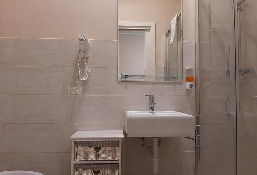 Студия Deluxe, Affittacamere Stazione Empoli