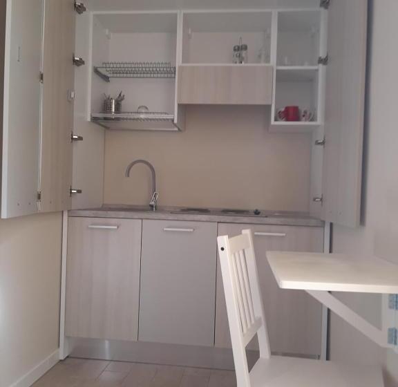 סטודיו דלוקס, Affittacamere Stazione Empoli