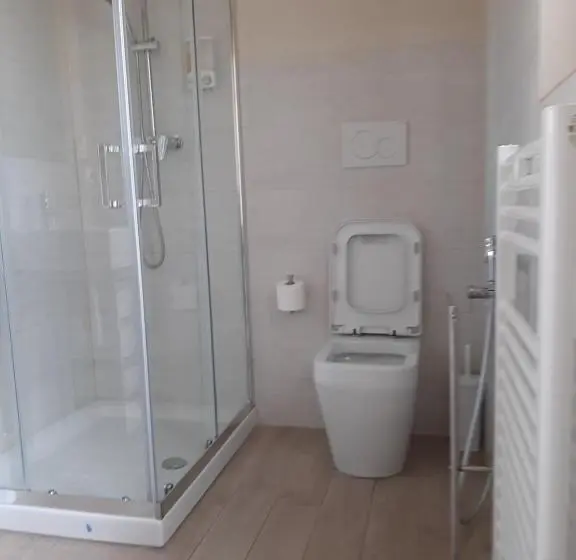 デラックストリプルルーム, Affittacamere Stazione Empoli