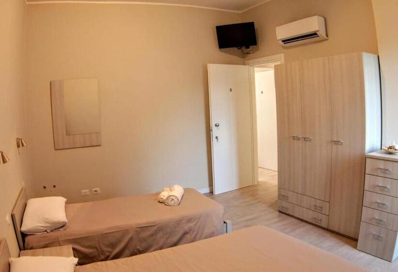 غرفة ديلوكس ثلاثية, Affittacamere Stazione Empoli