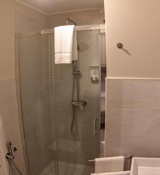 غرفة ديلوكس مزودة بشرفة, Affittacamere Stazione Empoli