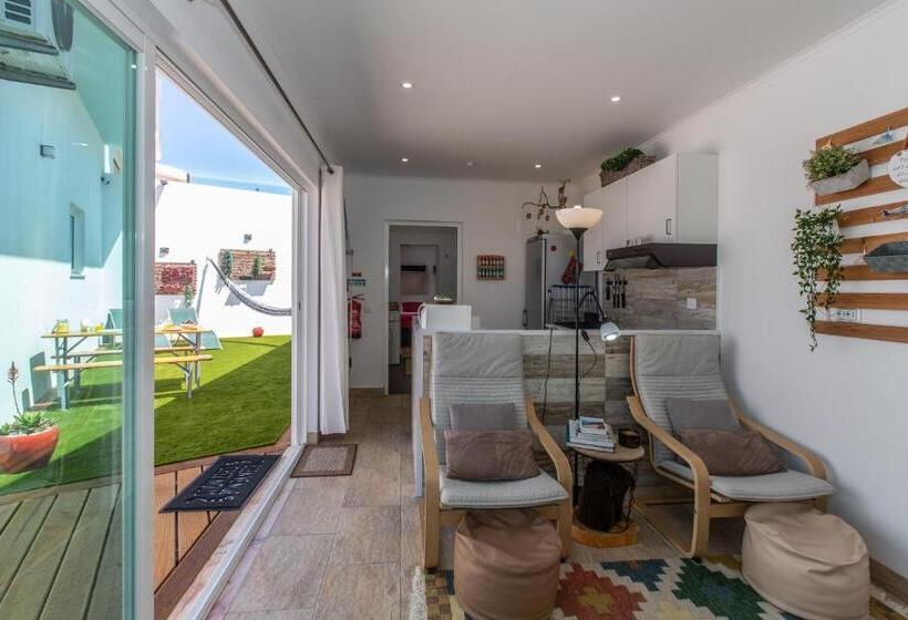 スーペリアスタジオ, Chez Nous