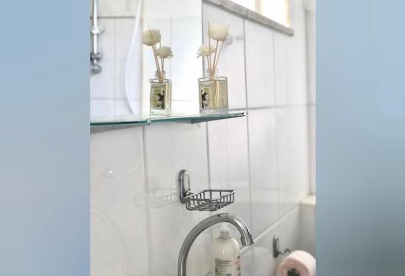 اتاق لوکس, Unique Studios Phaneromenis 41 Down Town Nicosia