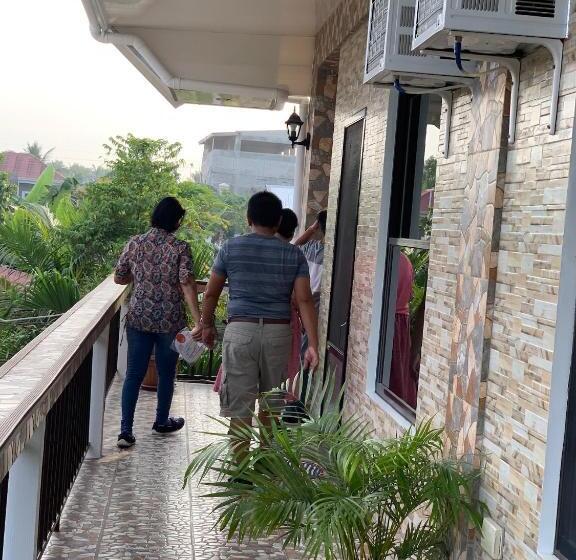 اتاق خانوادگی, Pepayen Inn Homestay